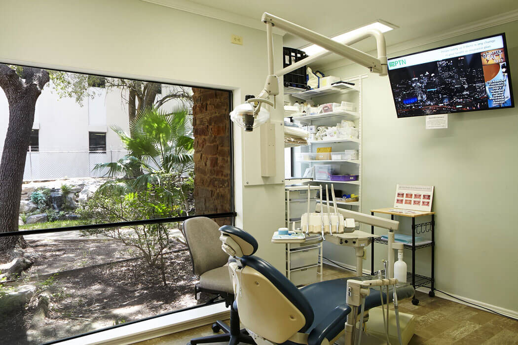 dental patient room at River City Dental Solutions office in San Antonio, TX